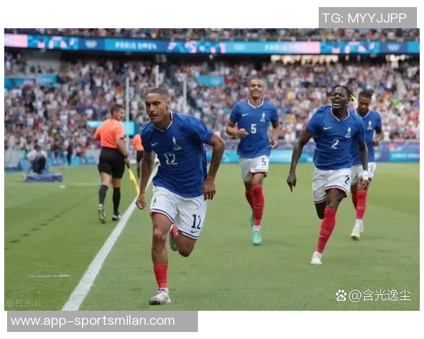 拉门斯赛场神勇表现连救险球最后时刻助攻队友绝平精彩瞬间 拉门斯赛场神勇表现连救险球最后时刻助攻队友绝平精彩瞬间